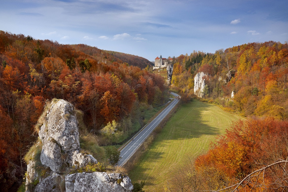 Ojcowski National Park, autumn, castle