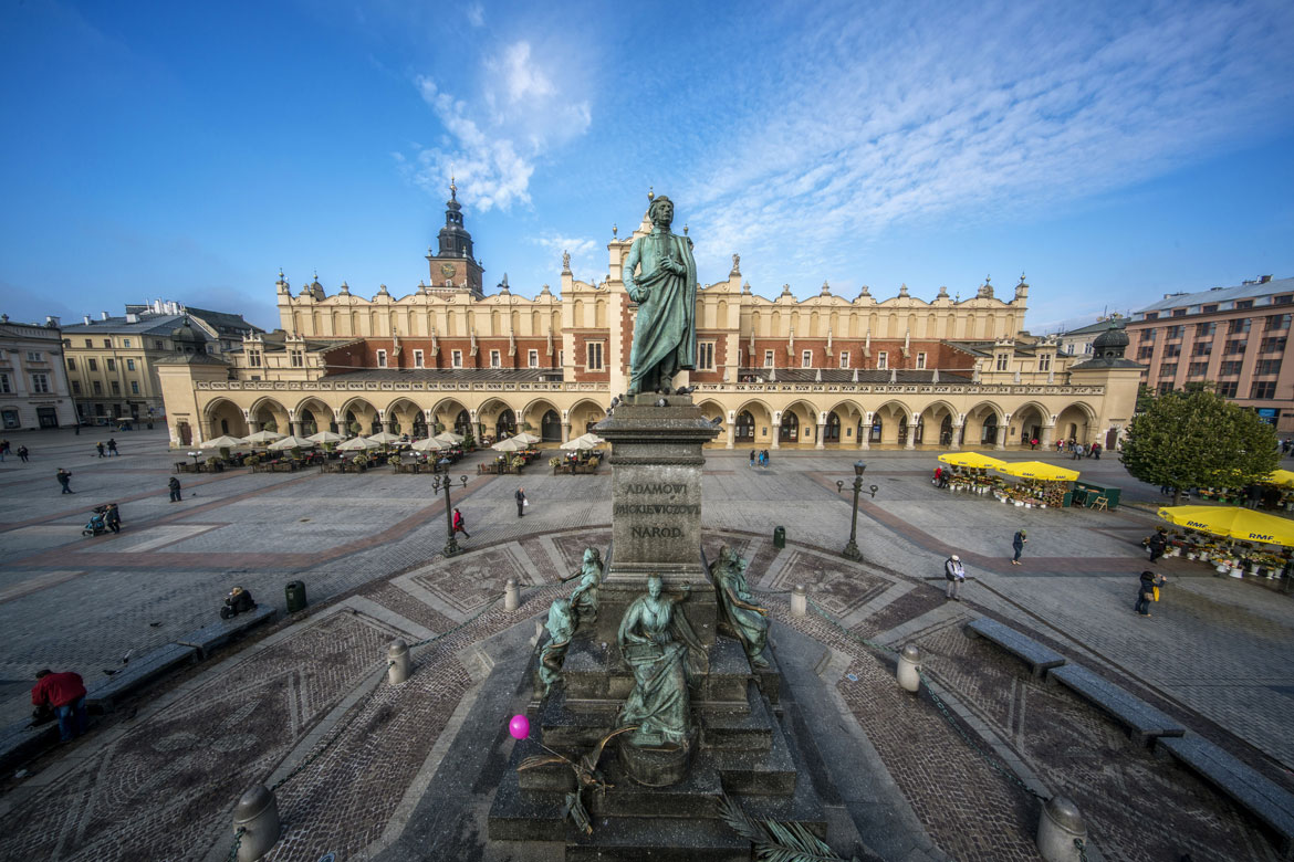 American Airlines expand with direct flights to Kraków beginning next summer