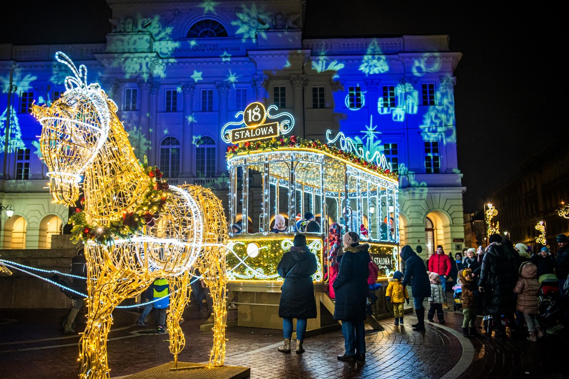 illuminated streets of Warsaw on Christmas