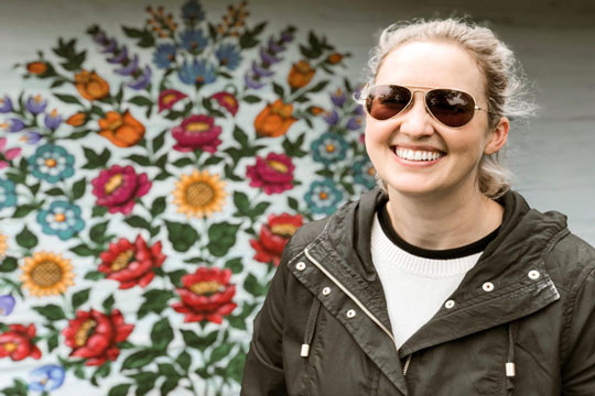 Eileen Aldis - a vlogger in Poland