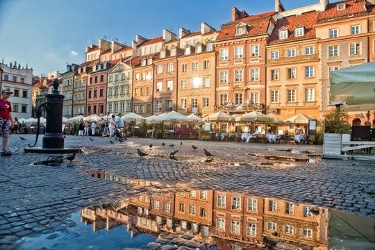 Tracing the history of the People’s Republic of Poland 