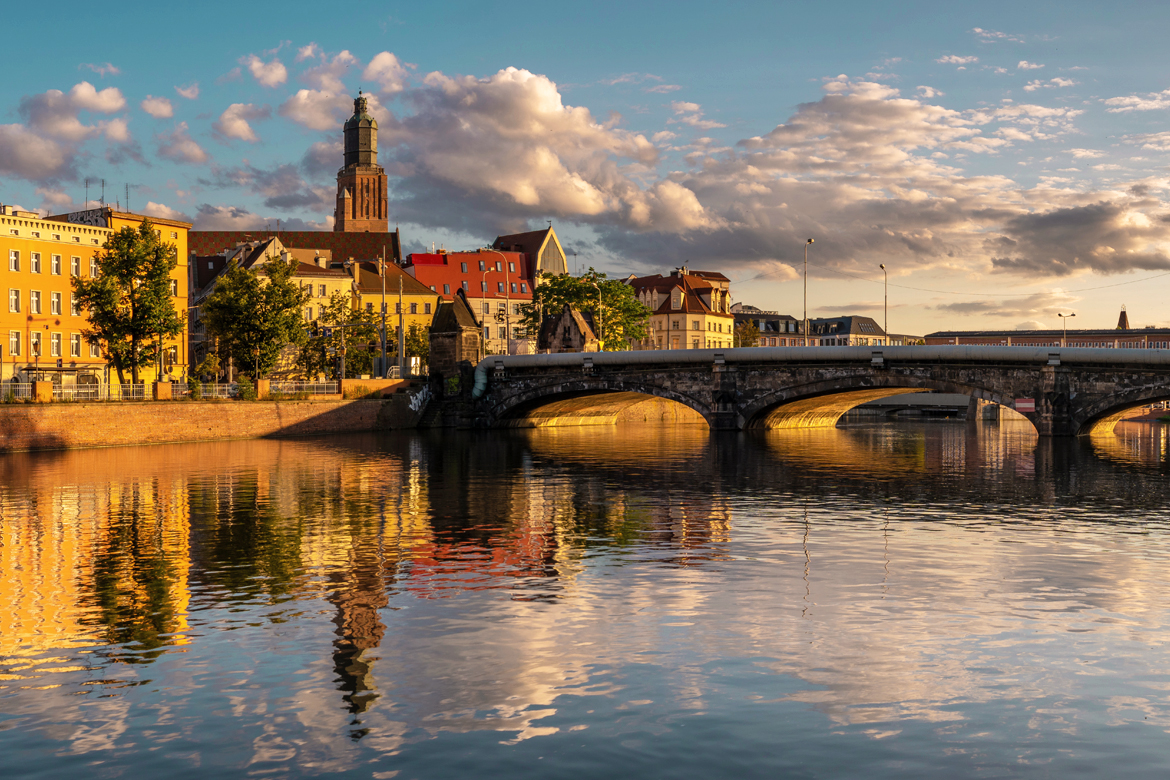 Wroclaw Poland Skyline – stunning wall mural – Photowall