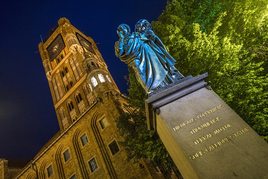  Astronomy, a Leaning Tower and Gingerbread…why it’s time to visit Torun