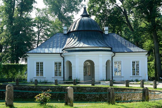 쿠로즈벵키(Kurozwęki) 궁전