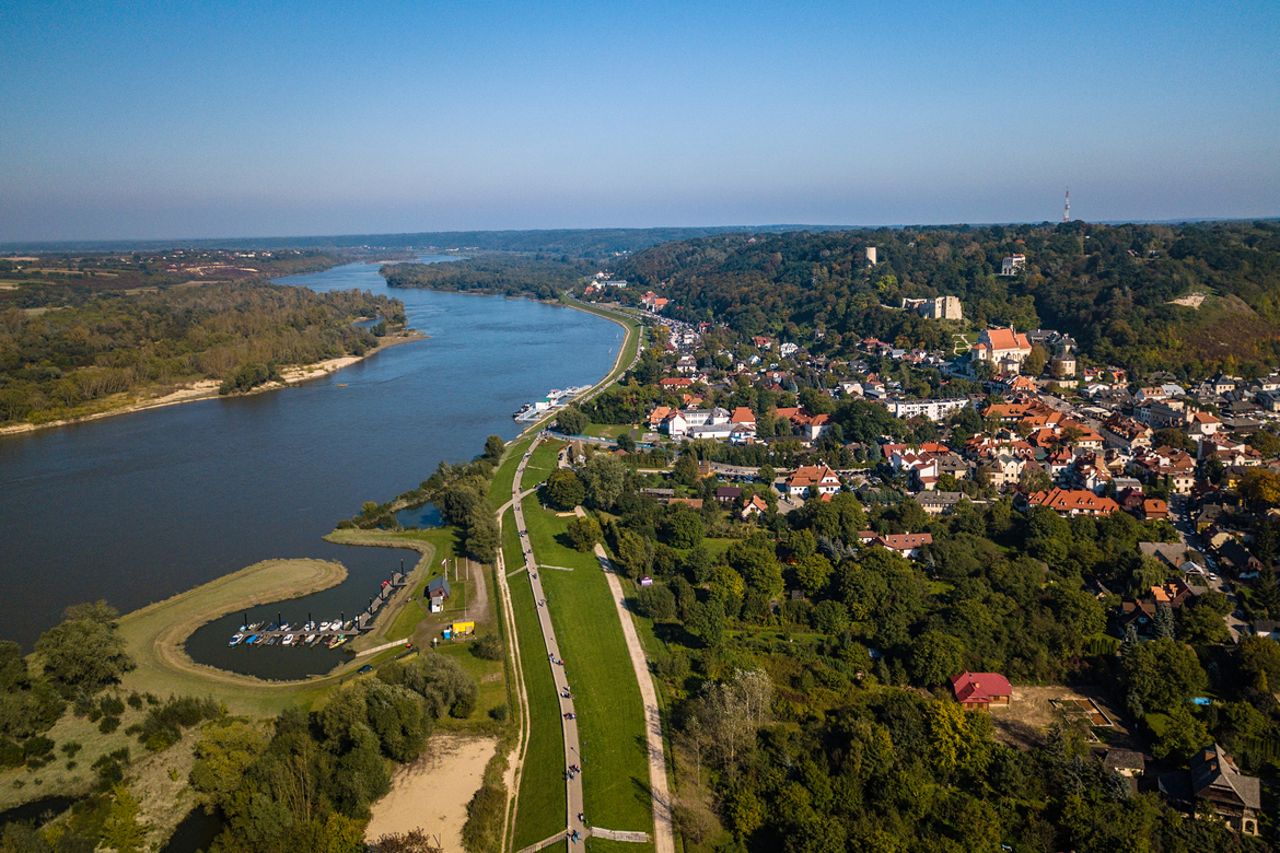 Панорама на фоне Вислы