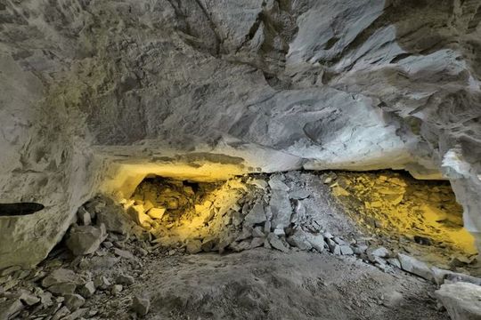 КШЕМЁНКИ, ДОИСТОРИЧЕСКИЕ КРЕМНЕВЫЕ КОПИ