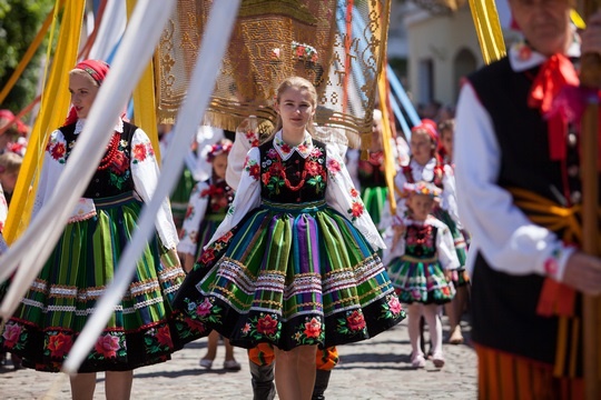 ОТКРОЙТЕ ДЛЯ СЕБЯ КРАСОТУ ПОЛЬСКОГО ФОЛЬКЛОРА