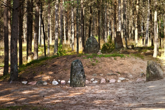 Arkeologiska fynd från megalittiden...