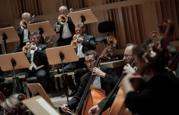 Till ett konserthus eller en opera...