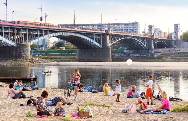 Green_Warsaw_Beach.jpg